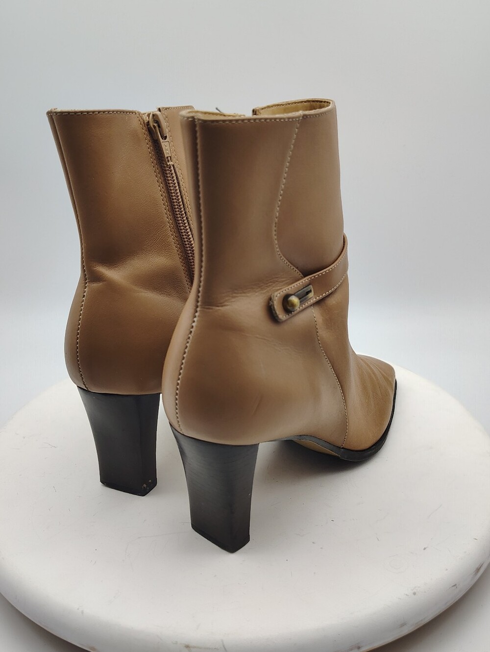 Women's Leather Tan Ankle Boot with Mid Heel Size 7.5 - Picture 7 of 15